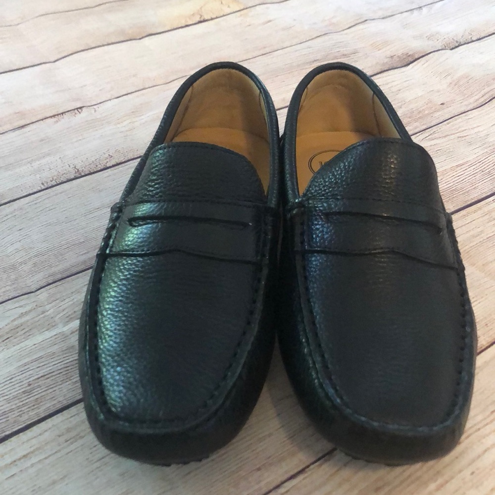1901 black leather loafers